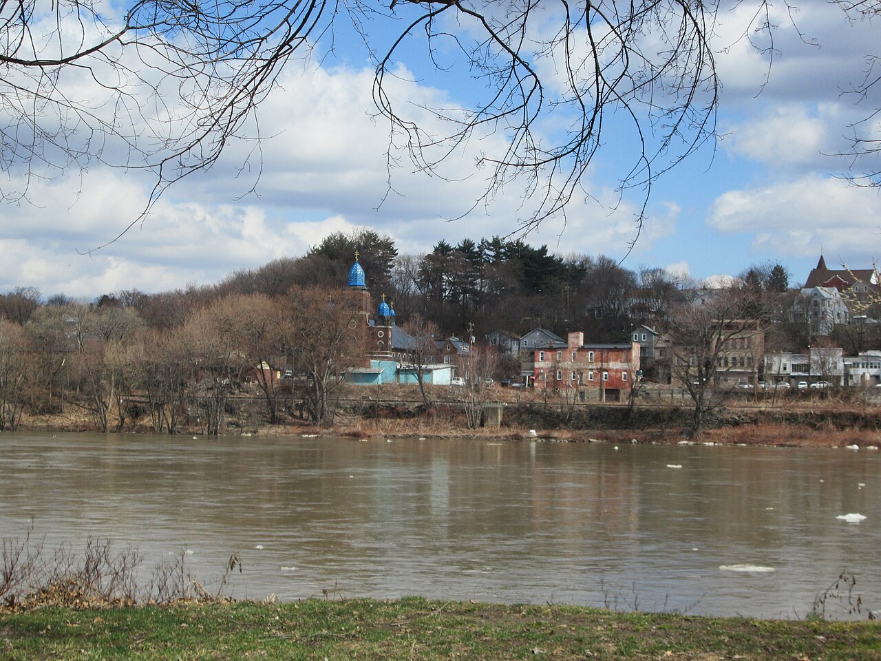 The Susquehanna River along the West Pittston shoreline